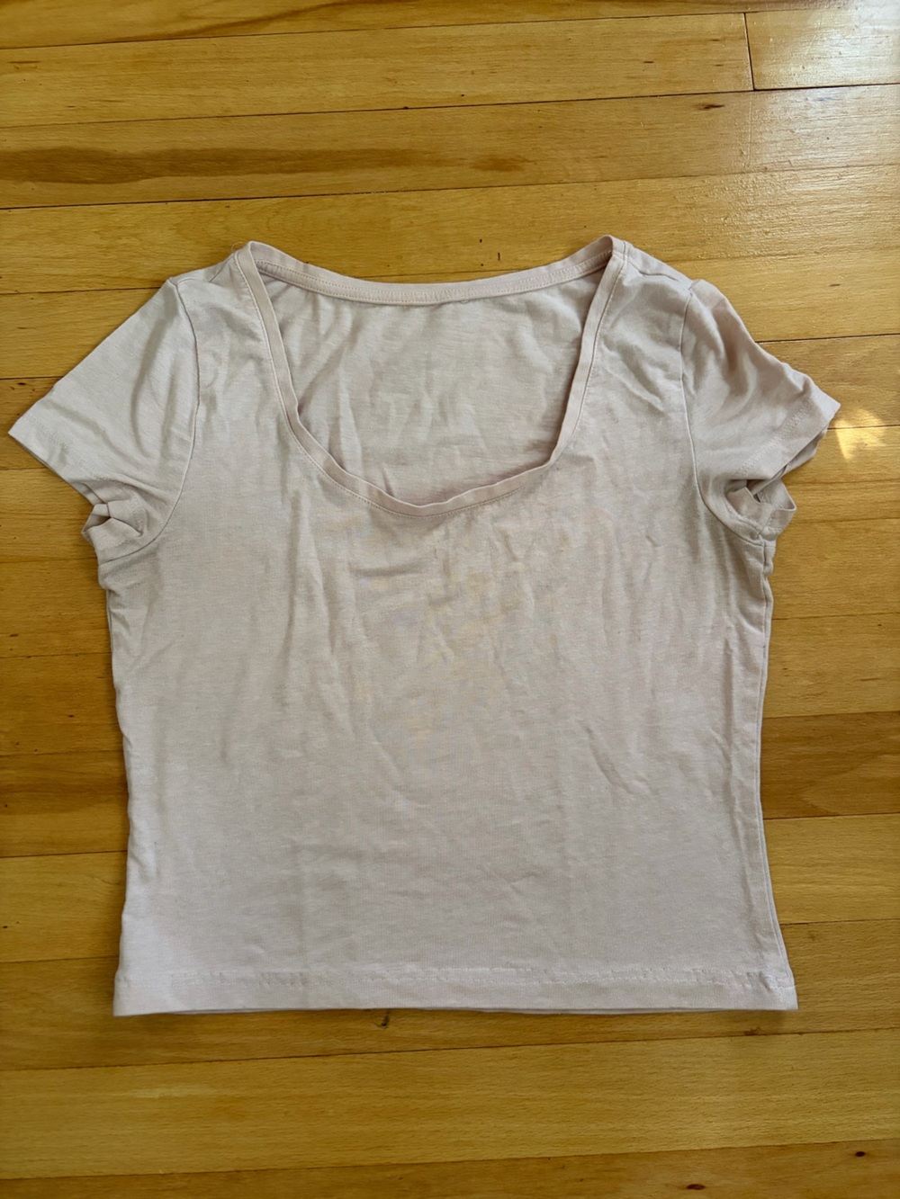 Women's Scoop Neck Short Sleeve Top - Light Pink